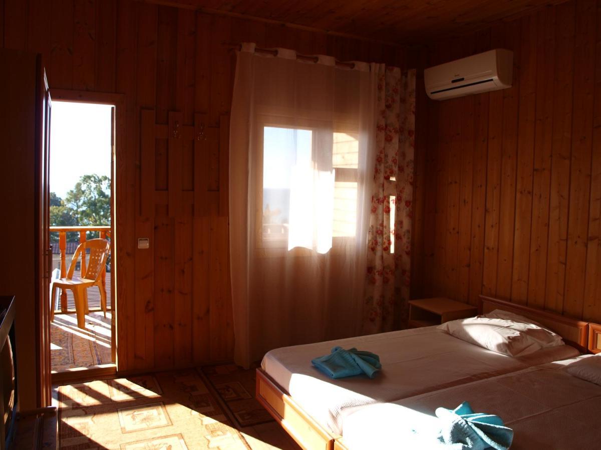 Эко-Отель Гагра Gagra Exterior photo